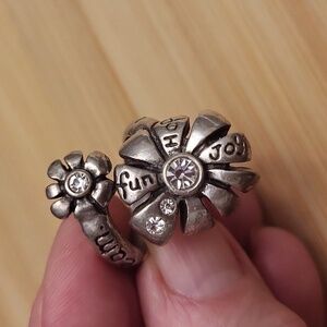 Beautiful Pewter Double Flower Rhinestone Adjustable Ring